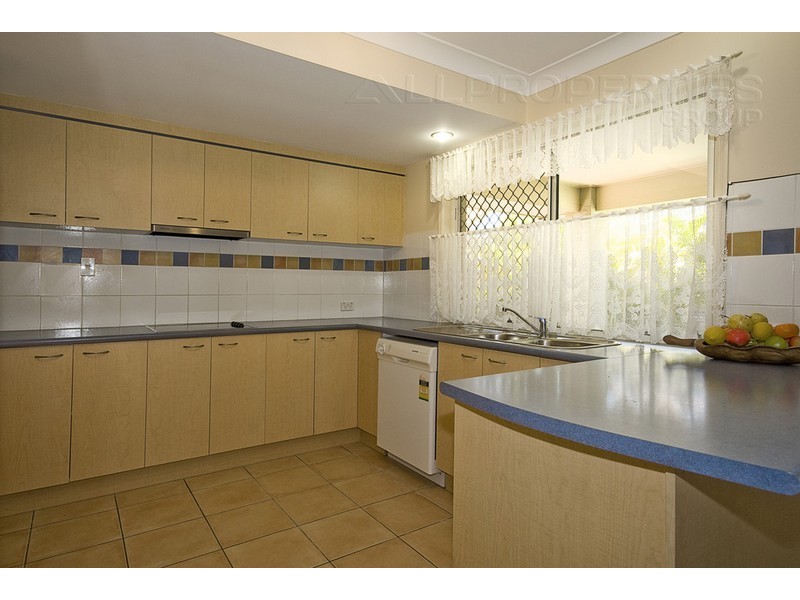 10 Tiberius Court, Parkinson QLD 4115