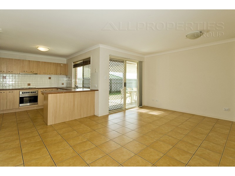 45 Kinchega, Parkinson QLD 4115