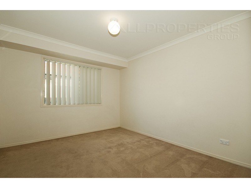 45 Kinchega, Parkinson QLD 4115