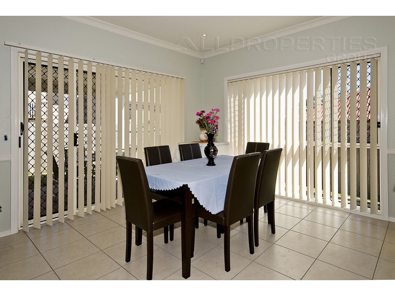 18 Elmwood Circuit, Springfield Lakes QLD 4300