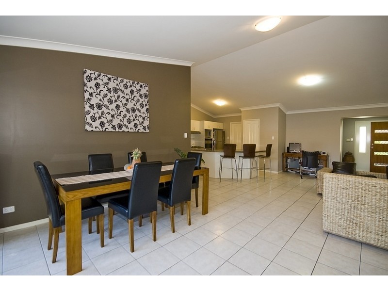 26 St Ives Circuit, Forest Lake QLD 4078