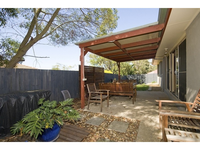 26 St Ives Circuit, Forest Lake QLD 4078