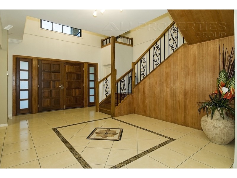 8 Wilkins Pl, Macquarie Park, Drewvale QLD 4116