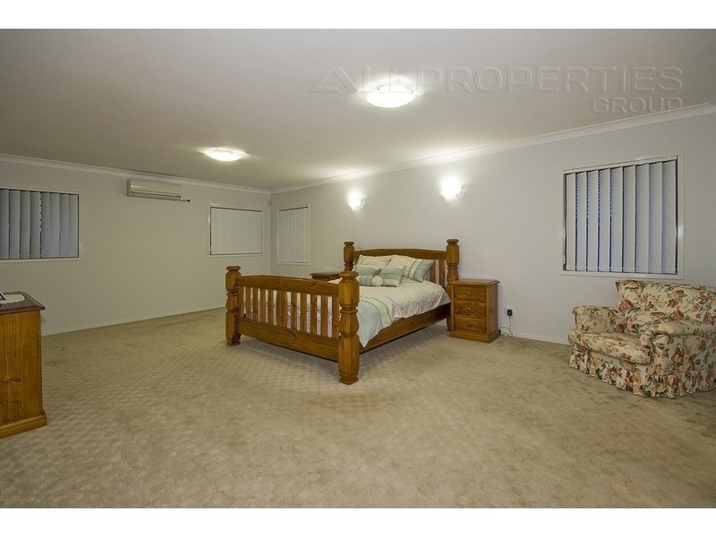 8 Wilkins Pl, Macquarie Park, Drewvale QLD 4116