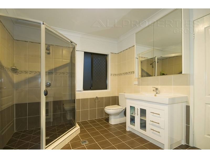 8 Wilkins Pl, Macquarie Park, Drewvale QLD 4116