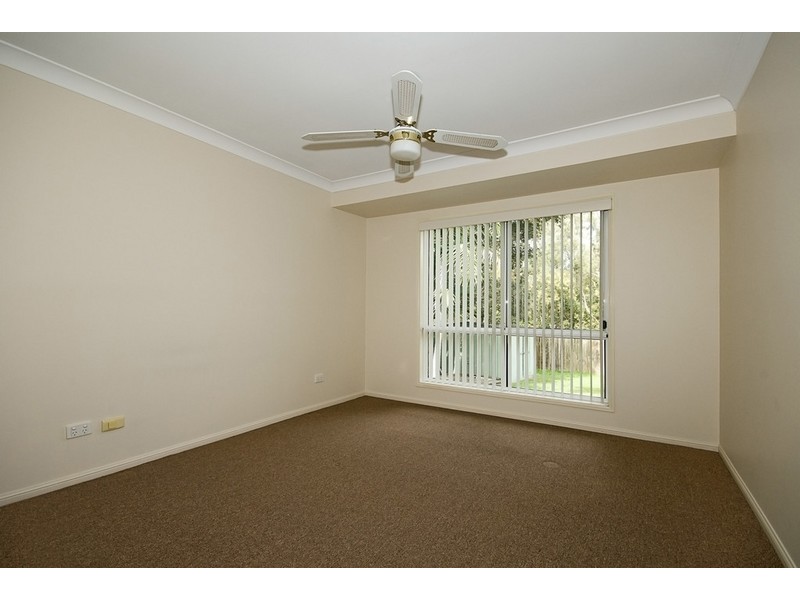 98 Haldham Cres, Regents Park QLD 4118