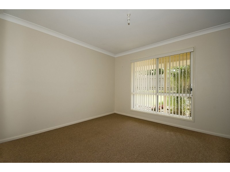 98 Haldham Cres, Regents Park QLD 4118