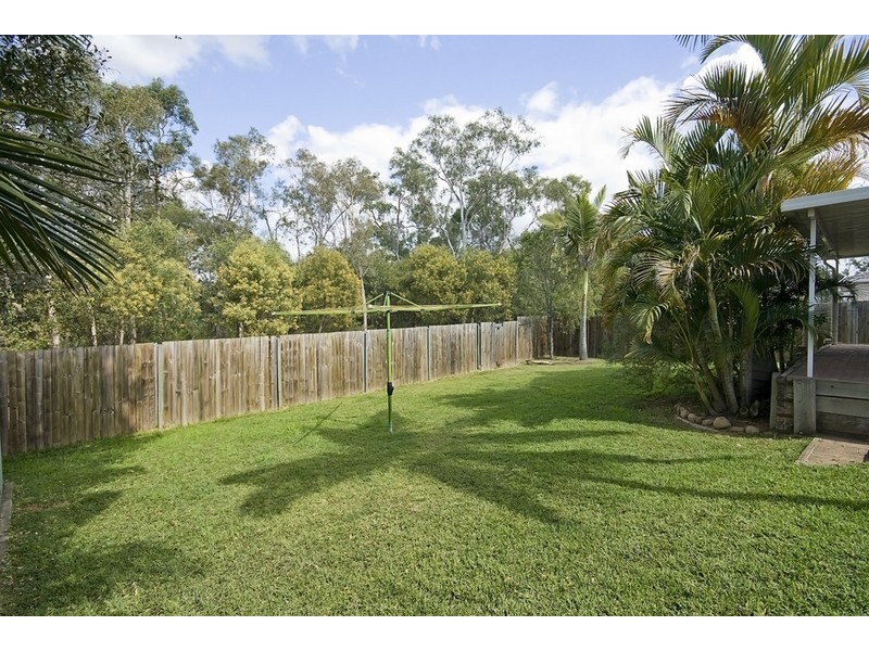 98 Haldham Cres, Regents Park QLD 4118