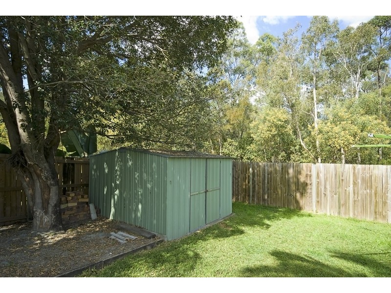 98 Haldham Cres, Regents Park QLD 4118