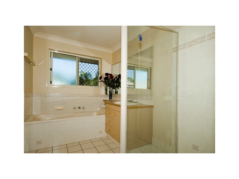 35 Acorn Circuit, Forest Lake QLD 4078