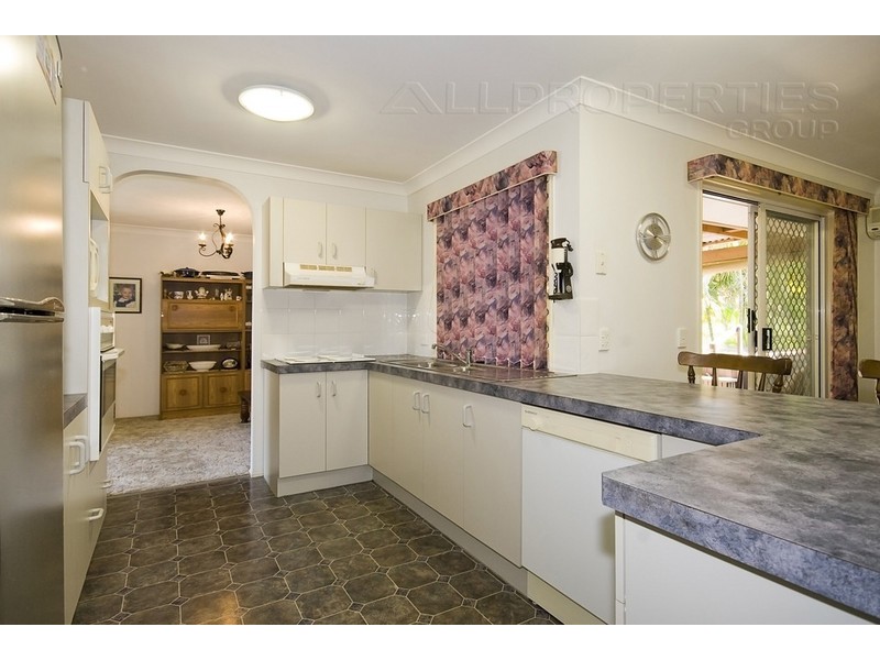 67 Fryar st, Victoria Point QLD 4165