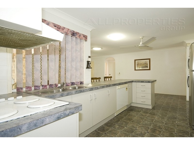 67 Fryar st, Victoria Point QLD 4165