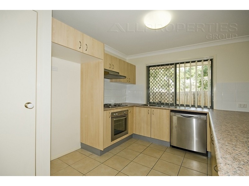 27 WHIPBIRD Street, Bellbird Park QLD 4300