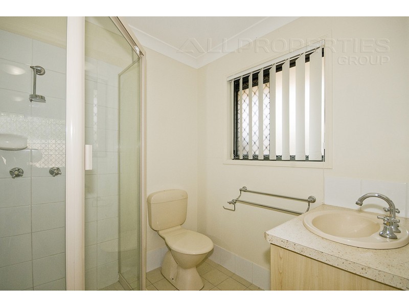 27 WHIPBIRD Street, Bellbird Park QLD 4300