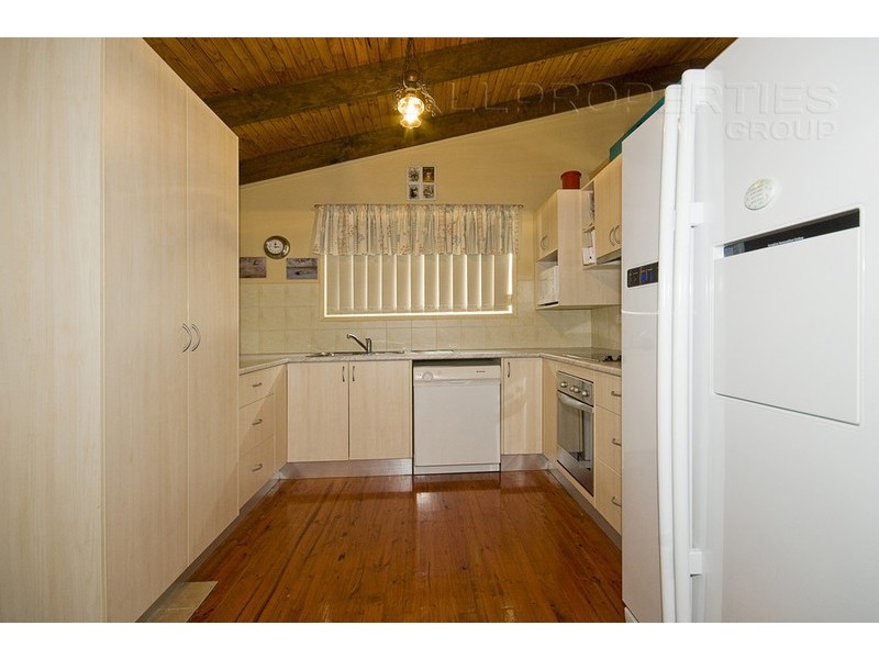 16 Huon, Crestmead QLD 4132