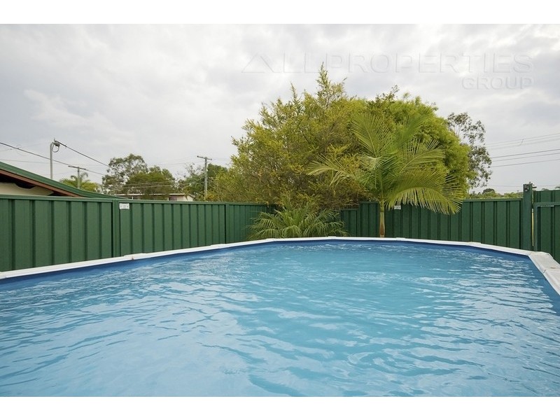 16 Huon, Crestmead QLD 4132