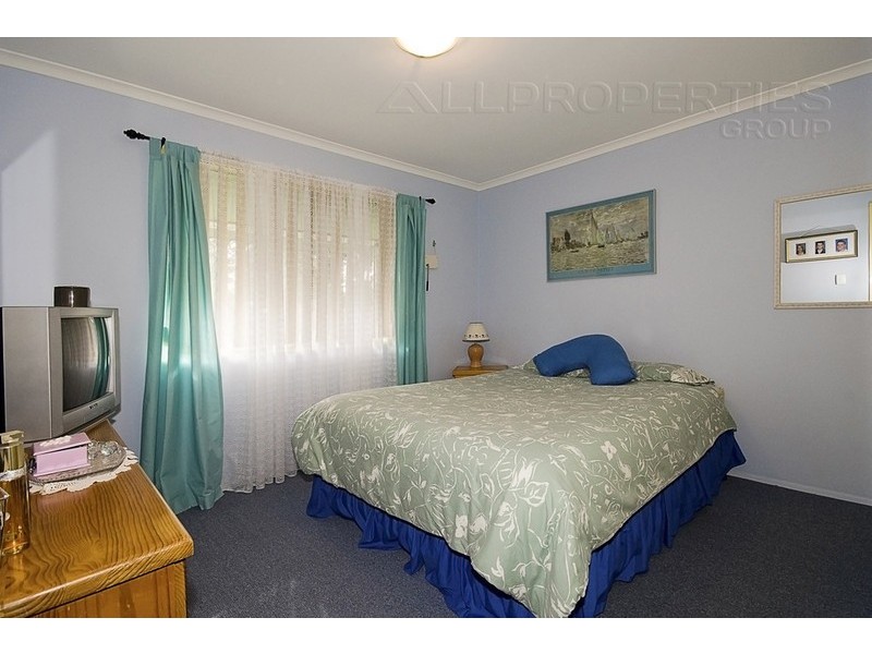 16 Huon, Crestmead QLD 4132