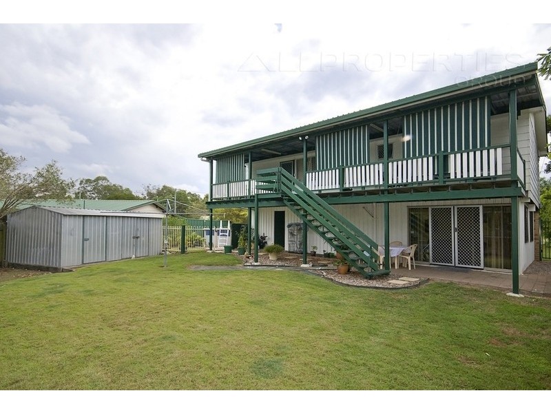 16 Huon, Crestmead QLD 4132