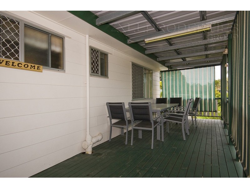 16 Huon, Crestmead QLD 4132