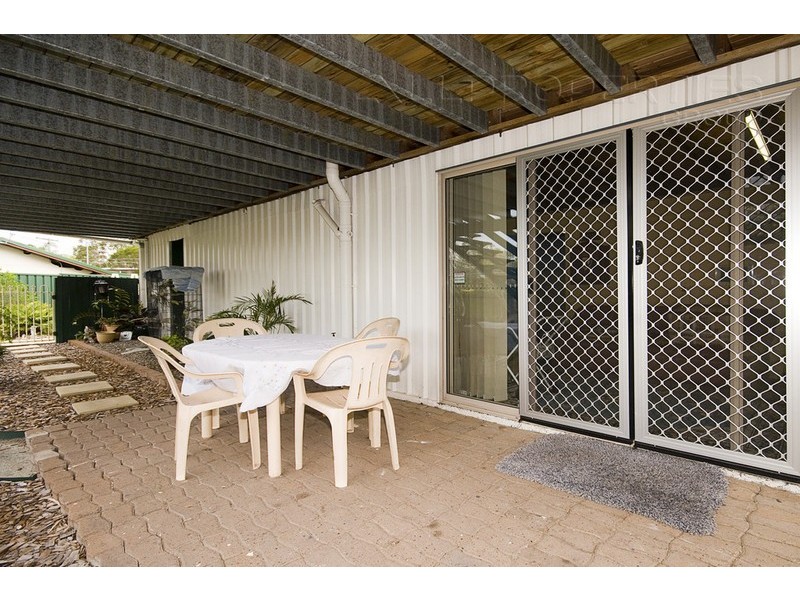 16 Huon, Crestmead QLD 4132