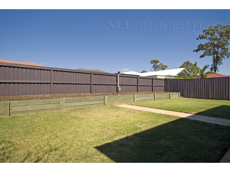 33 Belmore Crescent, Forest Lake QLD 4078