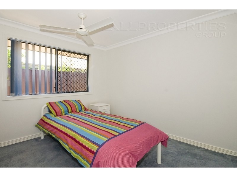 33 Belmore Crescent, Forest Lake QLD 4078
