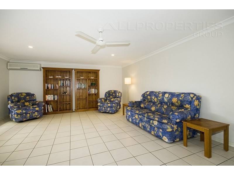 33 Belmore Crescent, Forest Lake QLD 4078