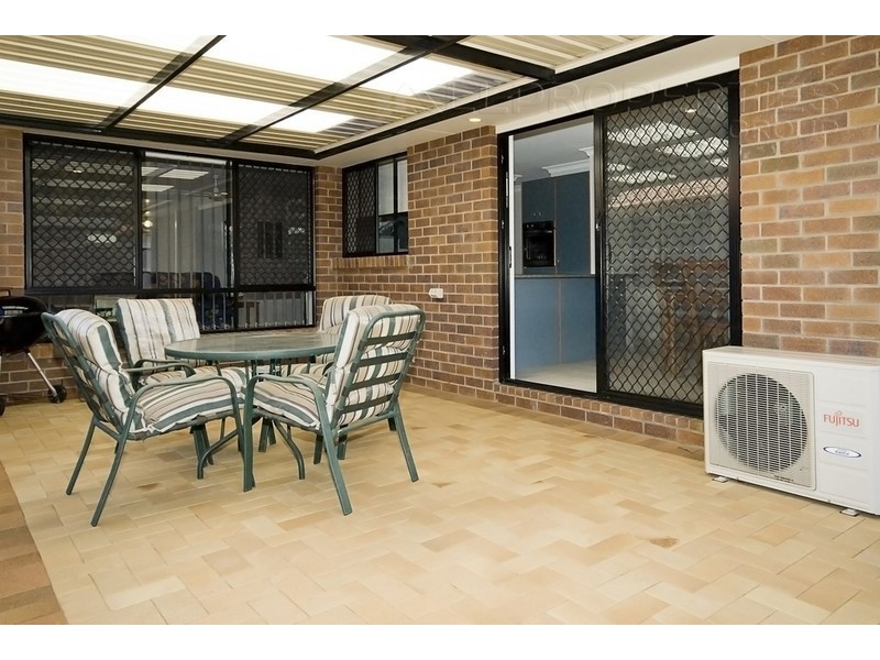 33 Belmore Crescent, Forest Lake QLD 4078