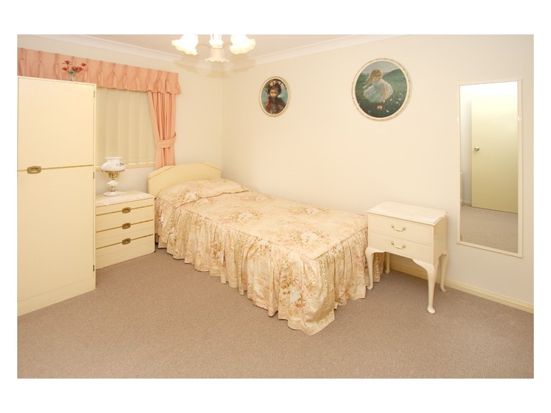 16 Bullen Cct, Forest Lake QLD 4078