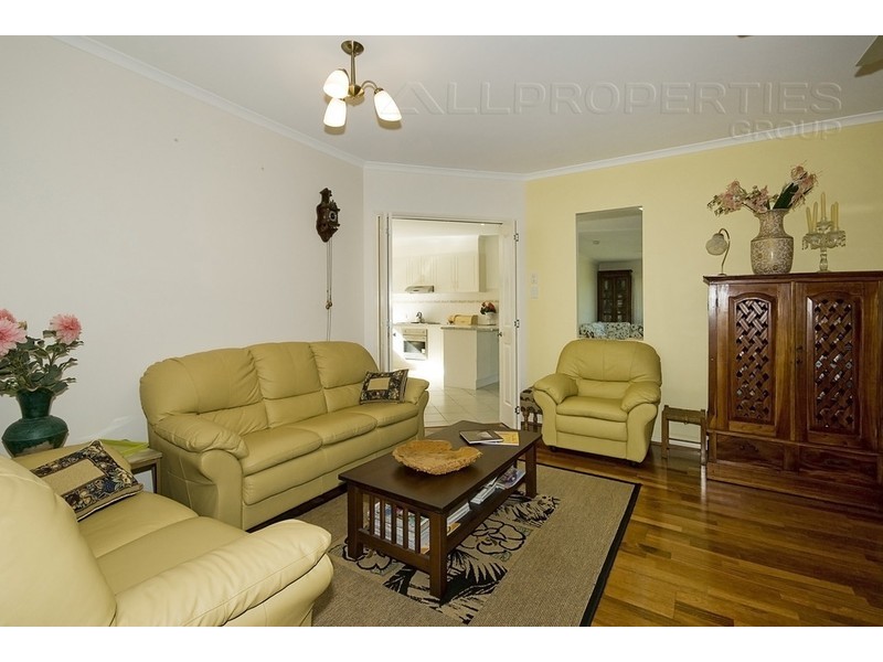 30 Maloney Cres, Maudsland QLD 4210