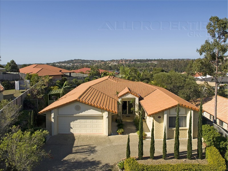 30 Maloney Cres, Maudsland QLD 4210