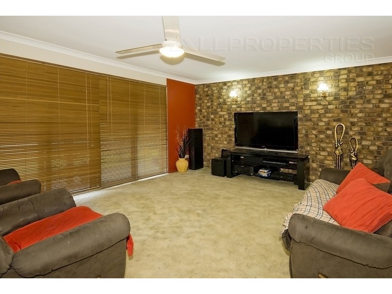 51 Colisa Crescent, Regents Park QLD 4118
