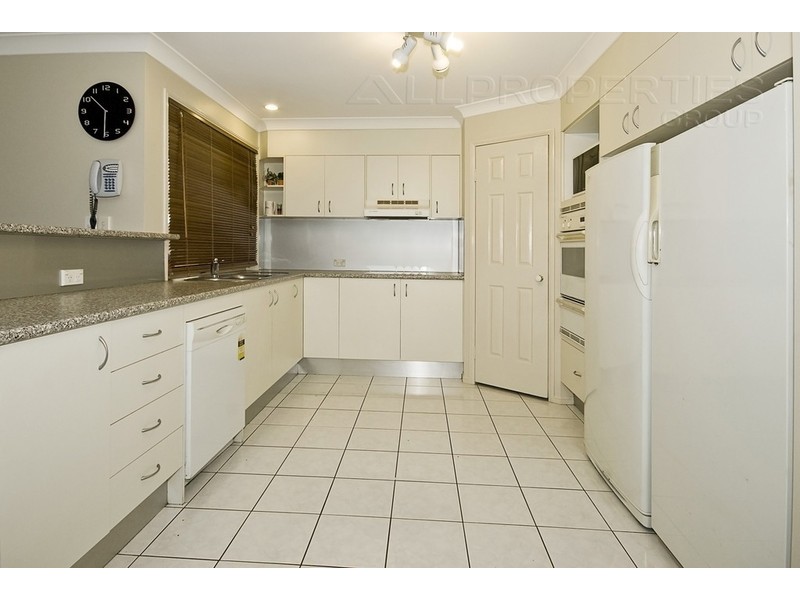 51 Colisa Crescent, Regents Park QLD 4118
