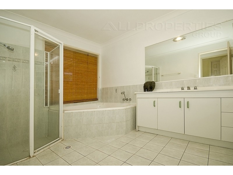 51 Colisa Crescent, Regents Park QLD 4118