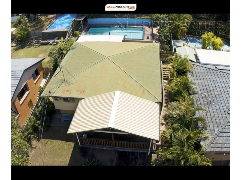 47 DOBBS ST, Holland Park West QLD 4121