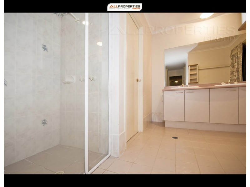 27 Woollahra Place, Forest Lake QLD 4078