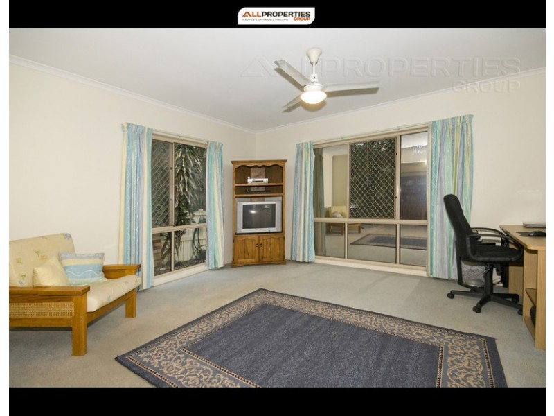 27 Woollahra Place, Forest Lake QLD 4078