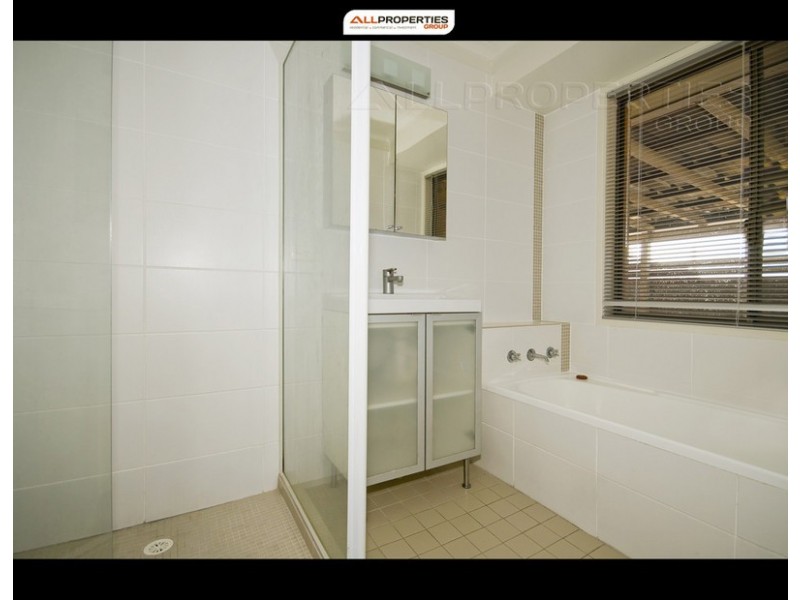 14 Bonhill Court, Hillcrest QLD 4118
