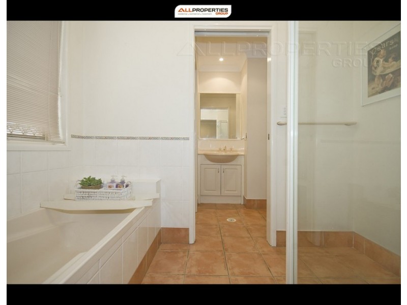 41  Ormeau Ridge Rd, Ormeau Hills QLD 4208