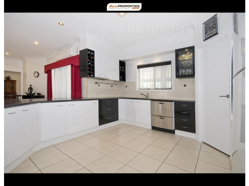 12 Habitat Pl, Waterstone Estate, Drewvale QLD 4116