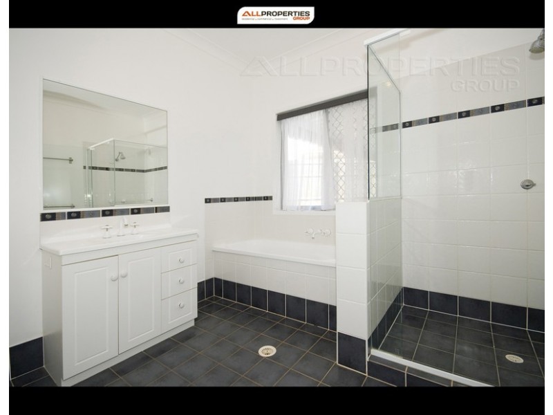 12 Habitat Pl, Waterstone Estate, Drewvale QLD 4116