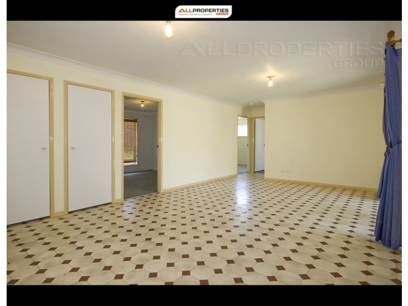 2 Henry Samuel Drive, Redbank Plains QLD 4301