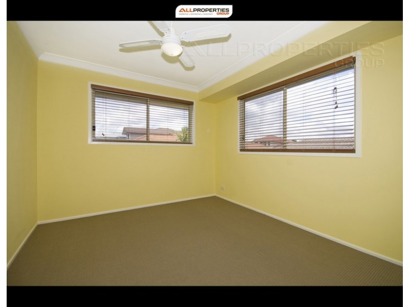7  Cocoparra Crescent, Parkinson QLD 4115
