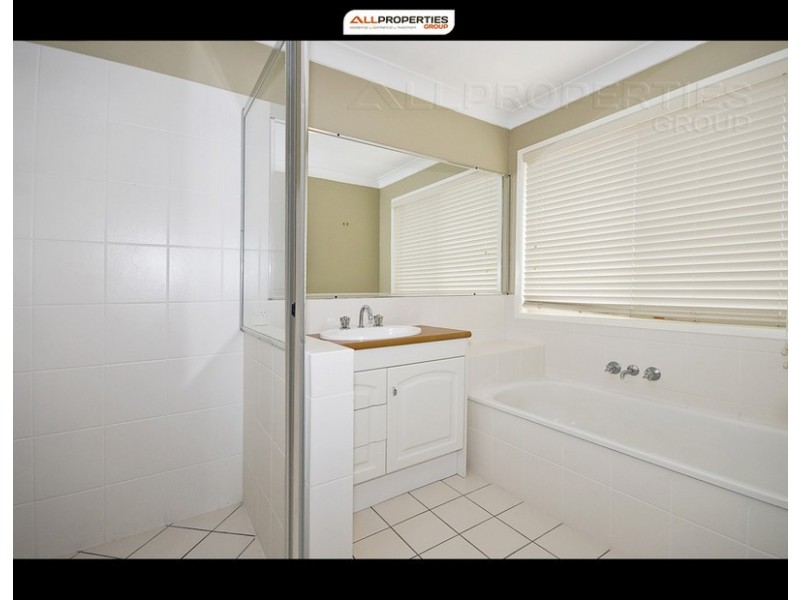 7  Cocoparra Crescent, Parkinson QLD 4115