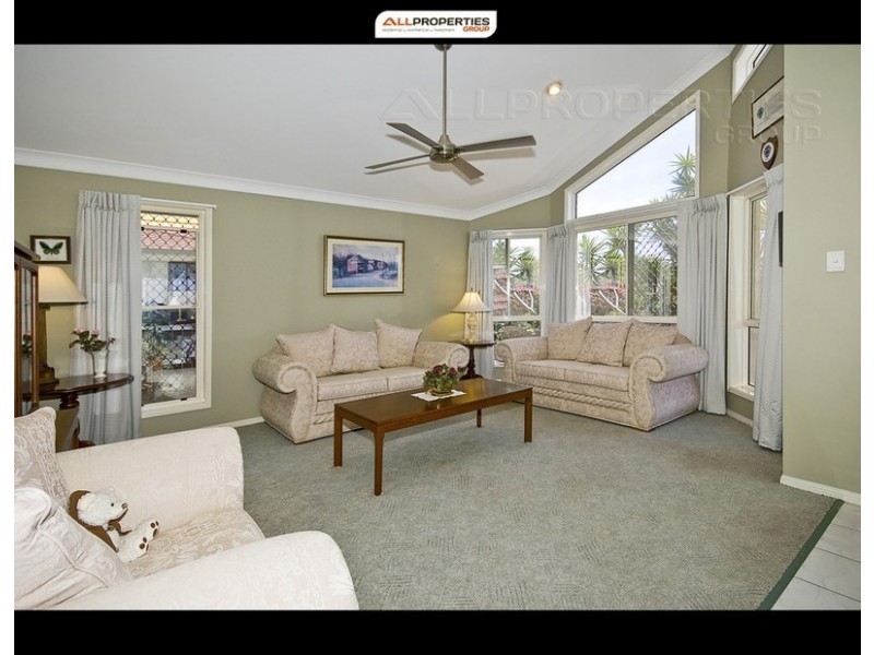 9 Matilda Way, Calamvale QLD 4116