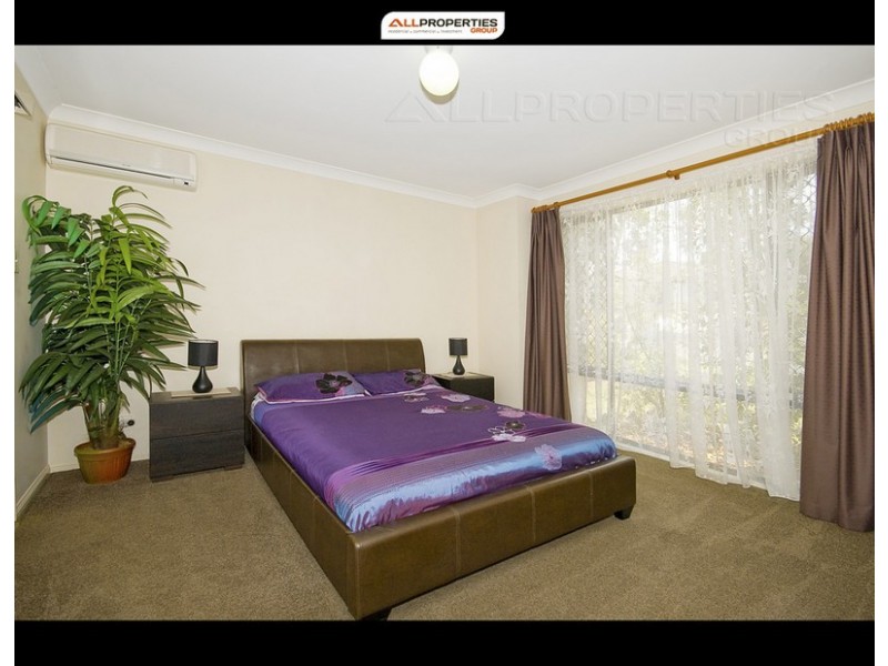 6 Richards Place, Durack QLD 4077
