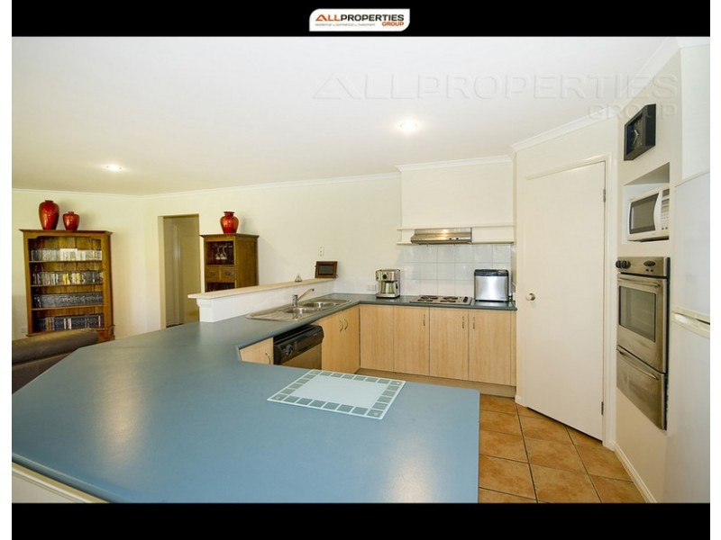 105 Centennial Way, Forest Lake QLD 4078