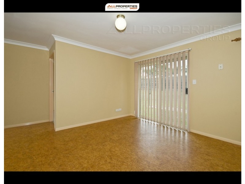 8 DEBANIE COURT, Marsden QLD 4132