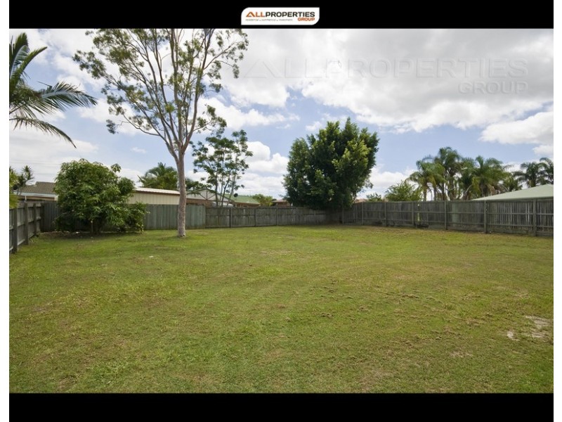 8 DEBANIE COURT, Marsden QLD 4132