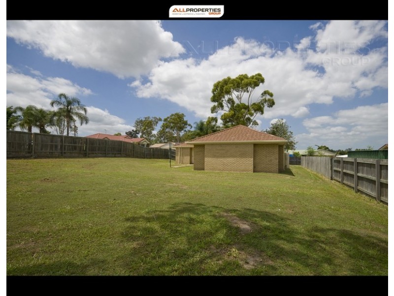 8 DEBANIE COURT, Marsden QLD 4132